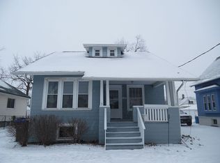 1609 S Center St, Bloomington, IL