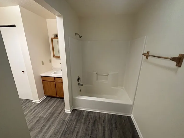 709 Woodlynn Dr — Photo 13