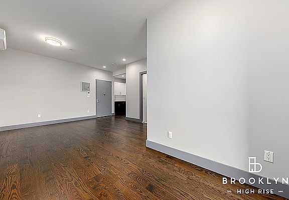 3rd image of 1277 Putnam Ave #2A
