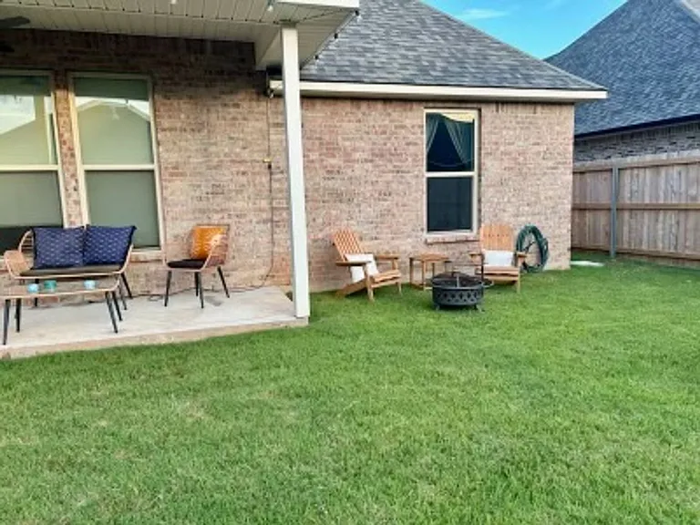 225 Barclay Blvd — Photo 35