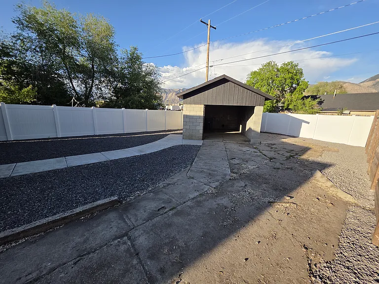 2736 Grant Ave — Photo 22