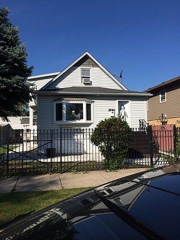 1st image of 130 N 20th Ave