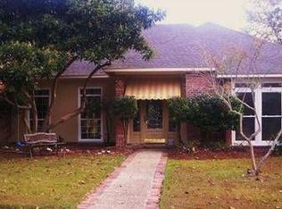 428 Woodstone Dr, Baton Rouge, LA 70808