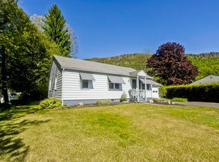 123 Holyoke St, Easthampton, MA 01027