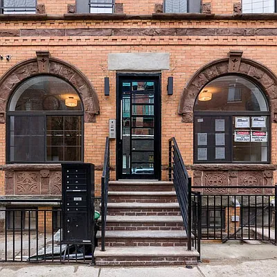 Rented by Nooklyn NYC LLC | media 39