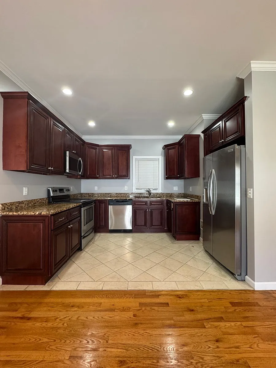Building Photo - 42 Ferris Ave #1