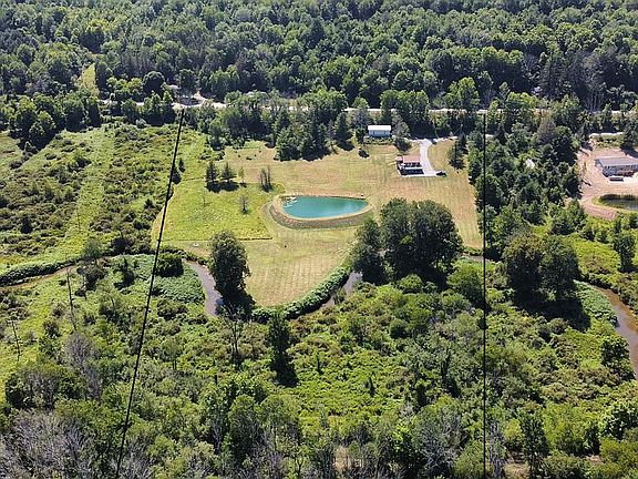 4th image of 177 Ponds Hollow Way