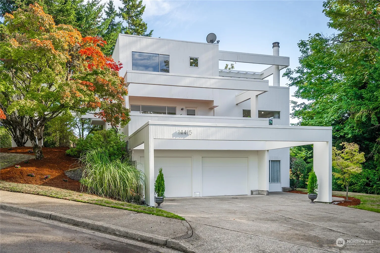 14415 SE 60th Street photo 1