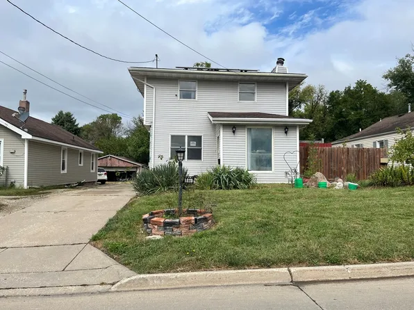 1323 Emma Ave, Des Moines, IA 50315