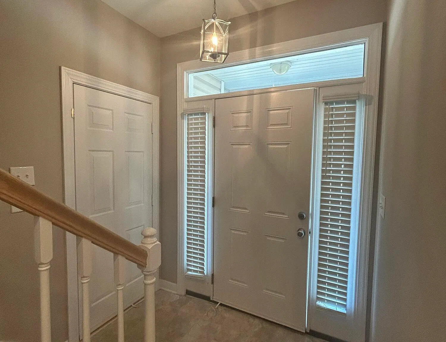3 bed, 2.5 bath, 1986 sqft, $2,000 — Photo 3