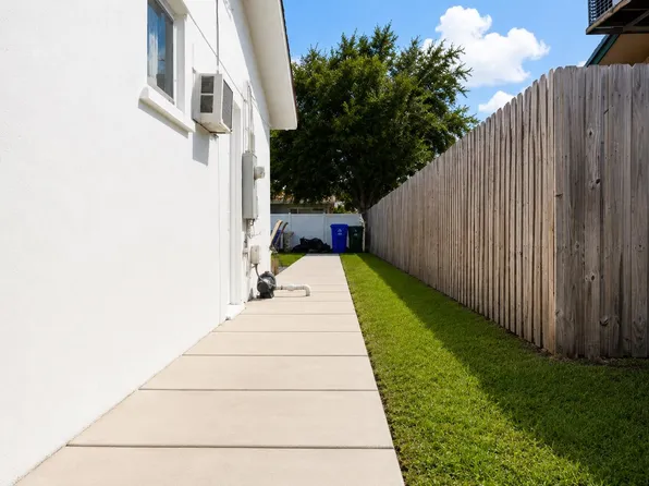 2220 N 47th Avenue, Hollywood, FL 33021