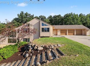 10250 Eagle Rd, Davisburg, MI 48350