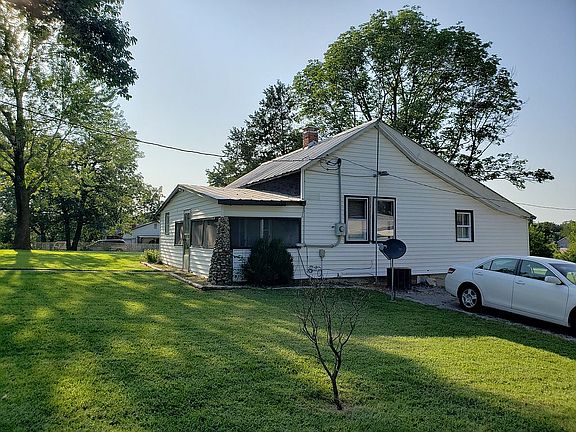 Side view of farmhouse