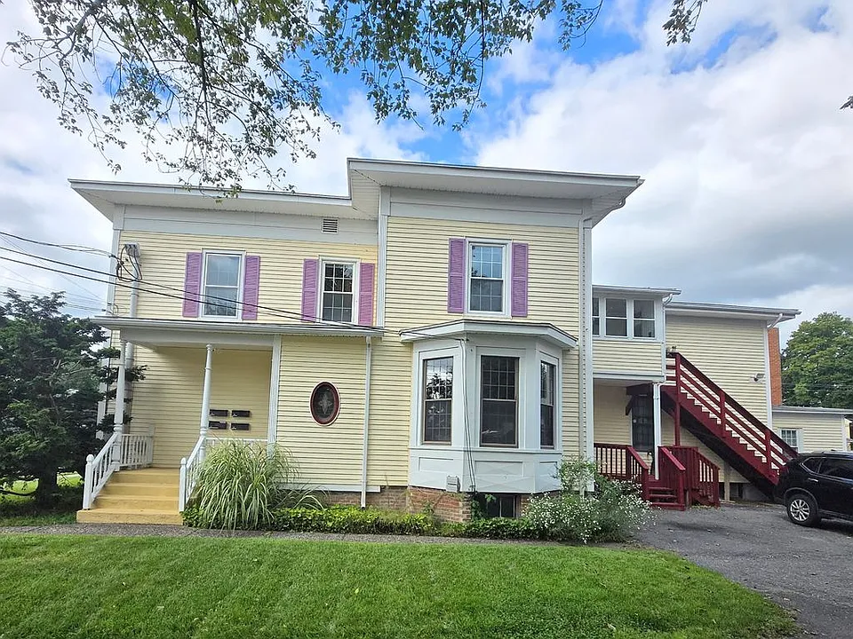26 Maple Ave #2