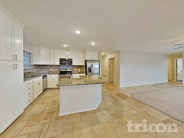 4000 Sapphire Ln — Photo 6