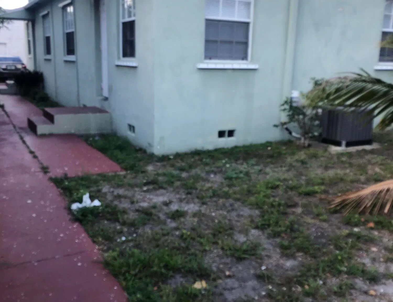 4 bed, 2.0 bath, 1056 sqft, $1,500 — Photo 2