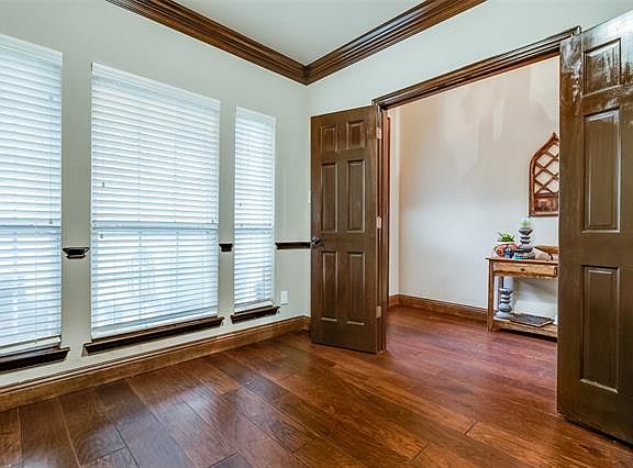 3rd image of 8304 Blue Periwinkle Ln