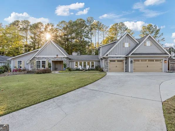 681 Creekwood Dr, Marietta, GA 30068