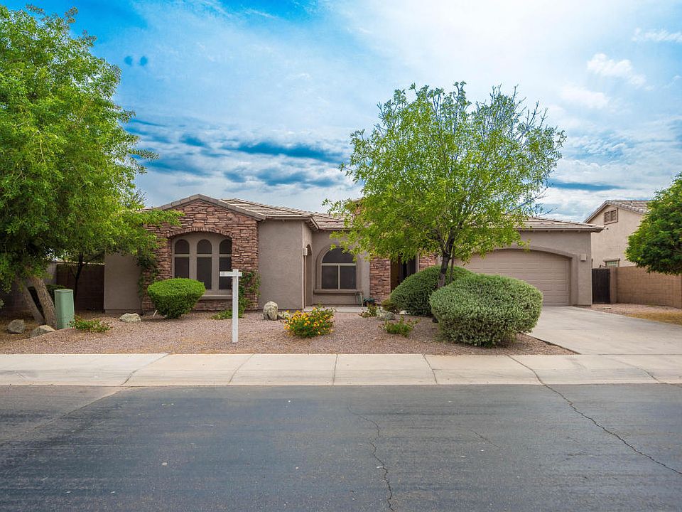 1st image of 1015 E Benrich Dr