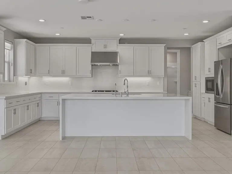 1230 Mateo Miller Cir — Photo 30