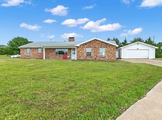 5697 County Road 2752, Farmersville, TX 75442
