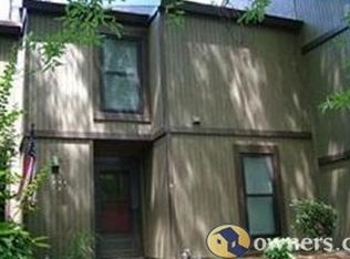 201 J Village Ln, Greensboro, NC 27409