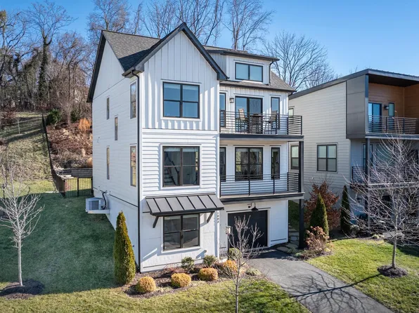 1003 Stonehenge Avenue Ext, Charlottesville, VA 22902