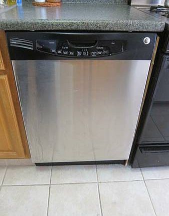 4th image of 2234 47th St #3