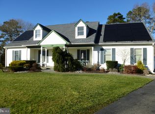 39 Twin Ct, Manahawkin, NJ 08050