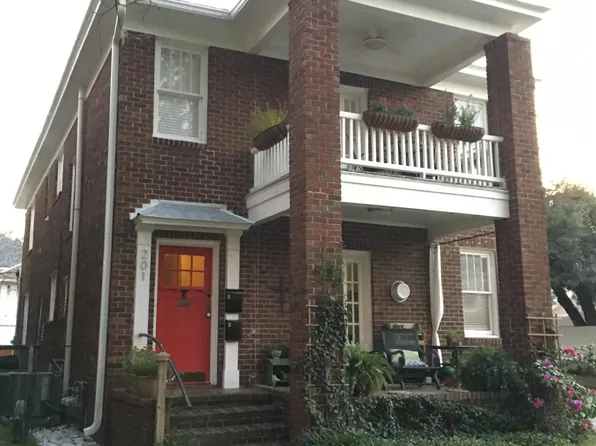 201 E 48th St #A, Savannah, GA 31405