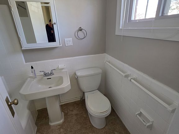 5th image of 3405 Martha Custis Dr