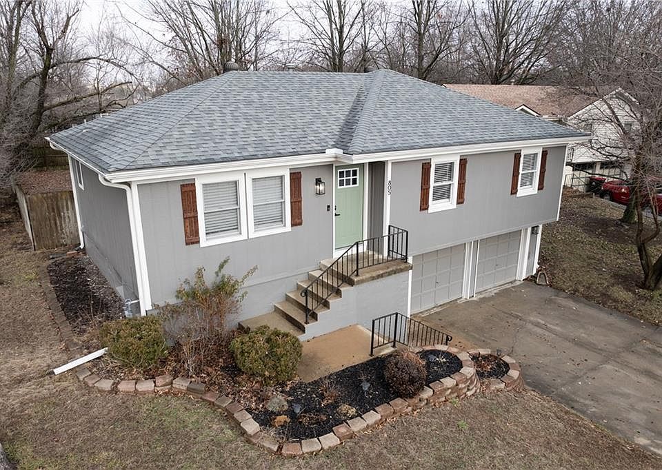 1st image of 805 Britany Dr
