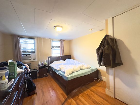 5th image of 1517 Dekalb Ave #3A