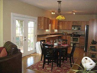 3rd image of 629 Longstaff St
