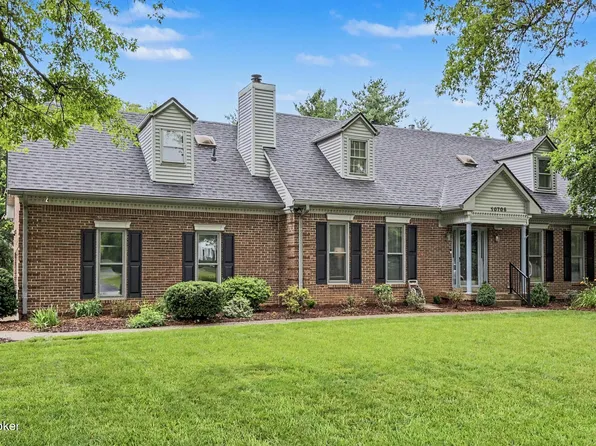 10705 Seven Oaks Dr, Louisville, KY 40241