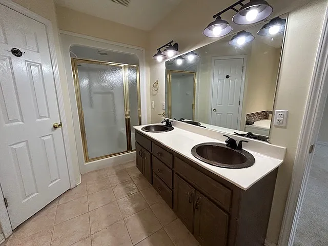 60 First Colony Dr — Photo 26