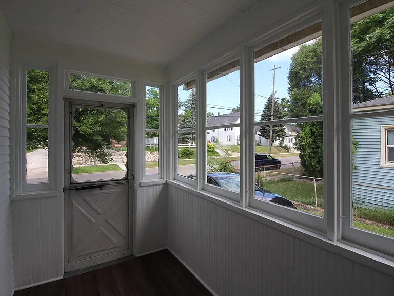 260 Straight Ave SW — Photo 16