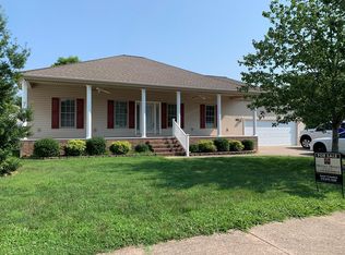 137 Cross St, Mortons Gap, KY 42440