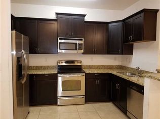 1447 NW 103rd St, Clive, IA 50325