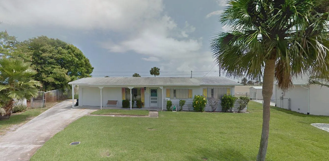 3 bed, 1079 sqft, $2,500 — Photo 2