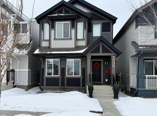 2652 Maple Way NW, Edmonton, AB T6T 2G3