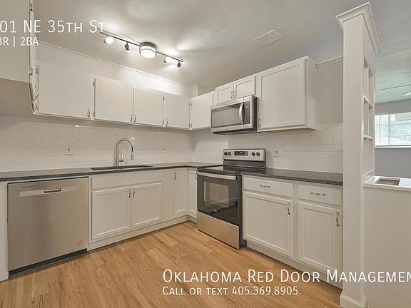 5th image of 801 NE 35th St