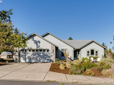 686 S 69th Pl, Springfield, OR, 97478