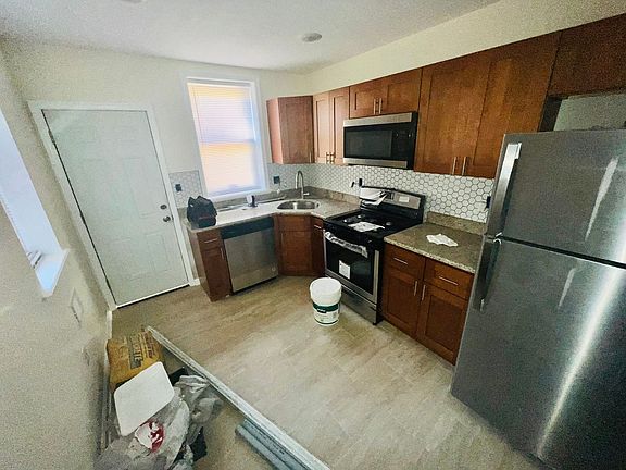 3rd image of 2948 N Bambrey St