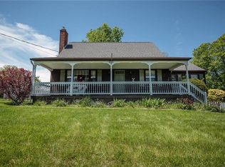 25 Dwight Rd, Middlefield, CT 06455