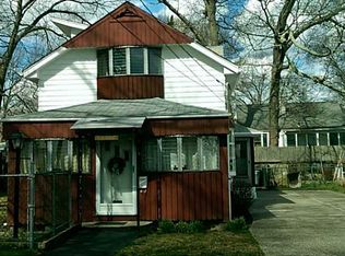 85 Oak Crest Dr, Riverside, RI 02915