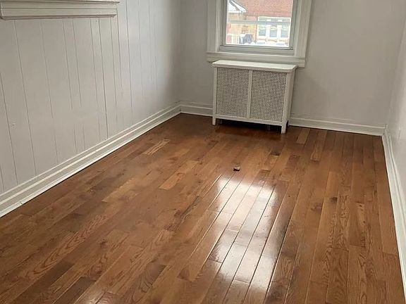 5th image of 3947 59th St