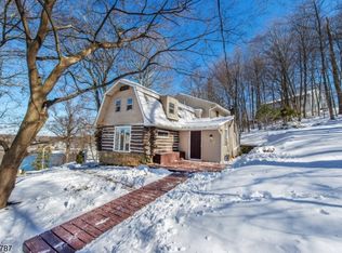 247 Chincopee Ave, Hopatcong, NJ 07843