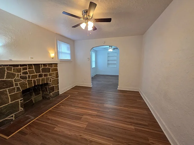 703 Waddell Ave — Photo 4