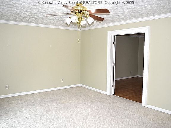 4th image of 1230 Ellen Dr